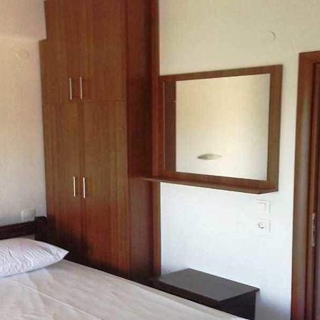 Paradisos Apartments Неа-Скіоні Екстер'єр фото